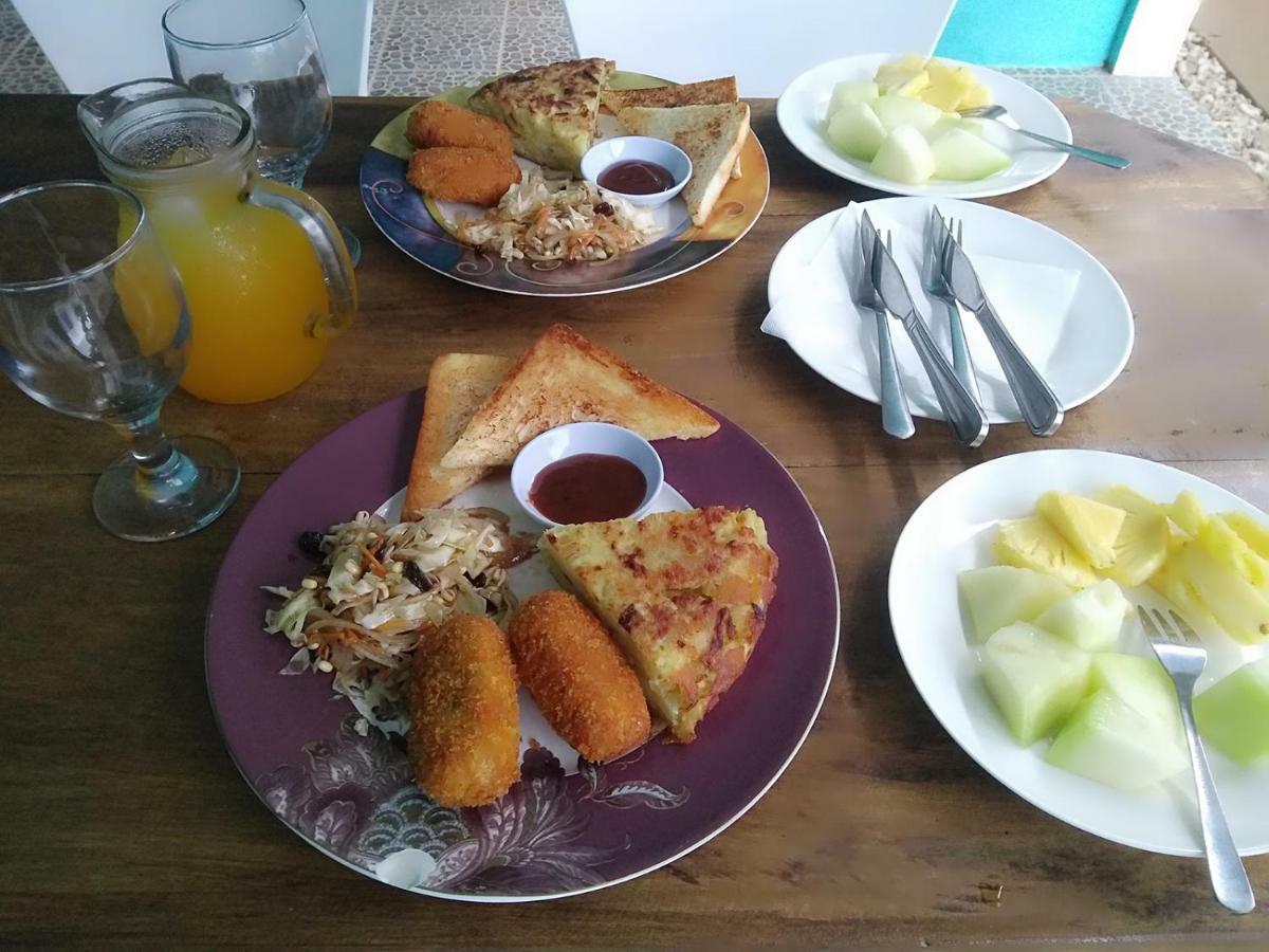 Blue Coral Homestay كاريمونجاوا المظهر الخارجي الصورة